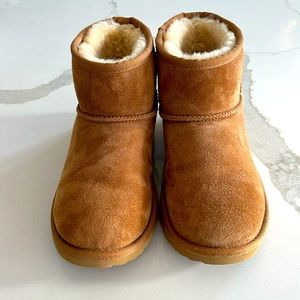 Classic II Mini Boot -Chestnut
